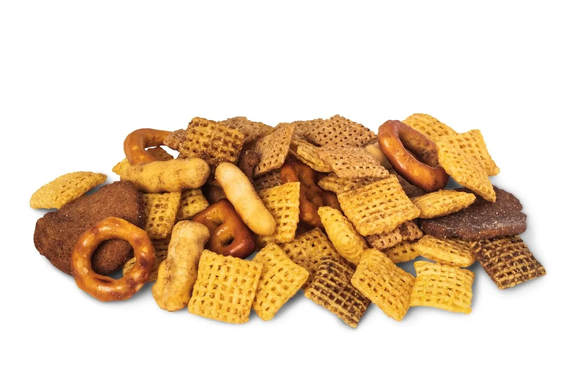 Classic Chex party mix flavor with
a THC infused buttery kick